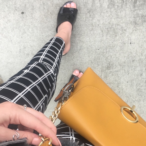 Patent leather mules - Picture 5 of 5